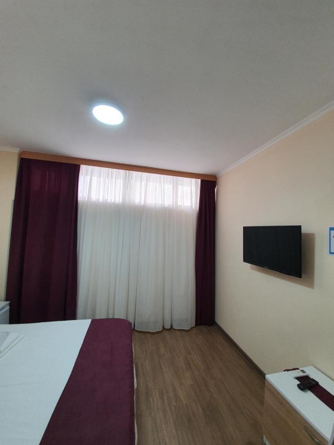 Blossom Hotel Batumi Zewnętrze zdjęcie