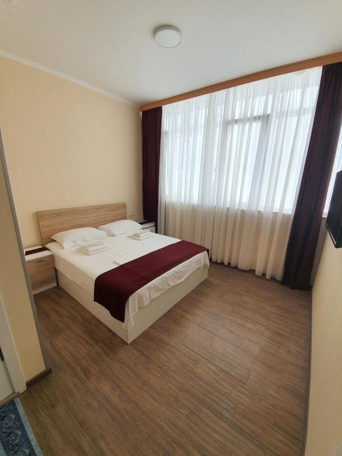 Blossom Hotel Batumi Zewnętrze zdjęcie